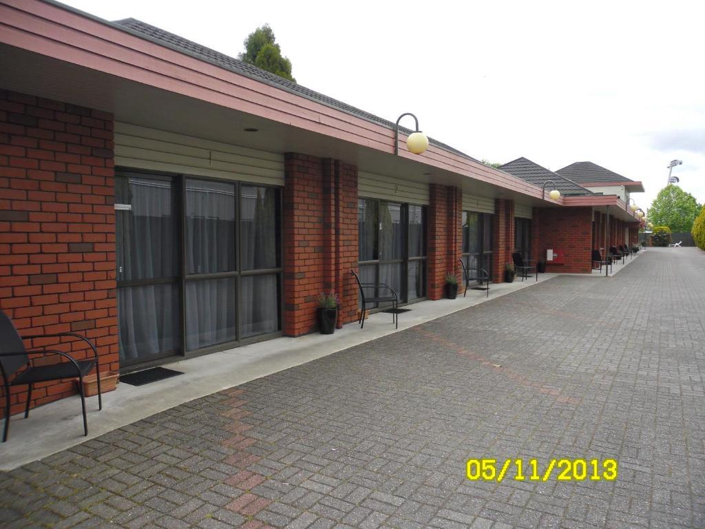 Chloe'S Motor Inn Hamilton Bagian luar foto
