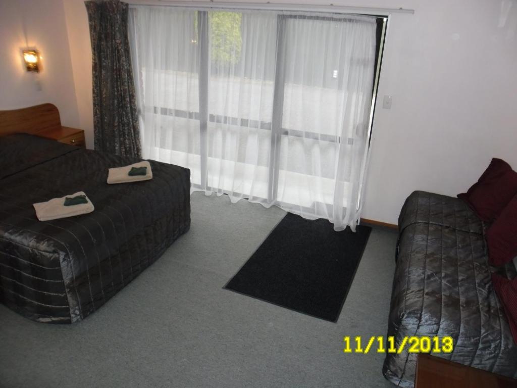 Chloe'S Motor Inn Hamilton Bagian luar foto